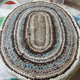 How to Make an Old-Fashioned Rag Rug Image